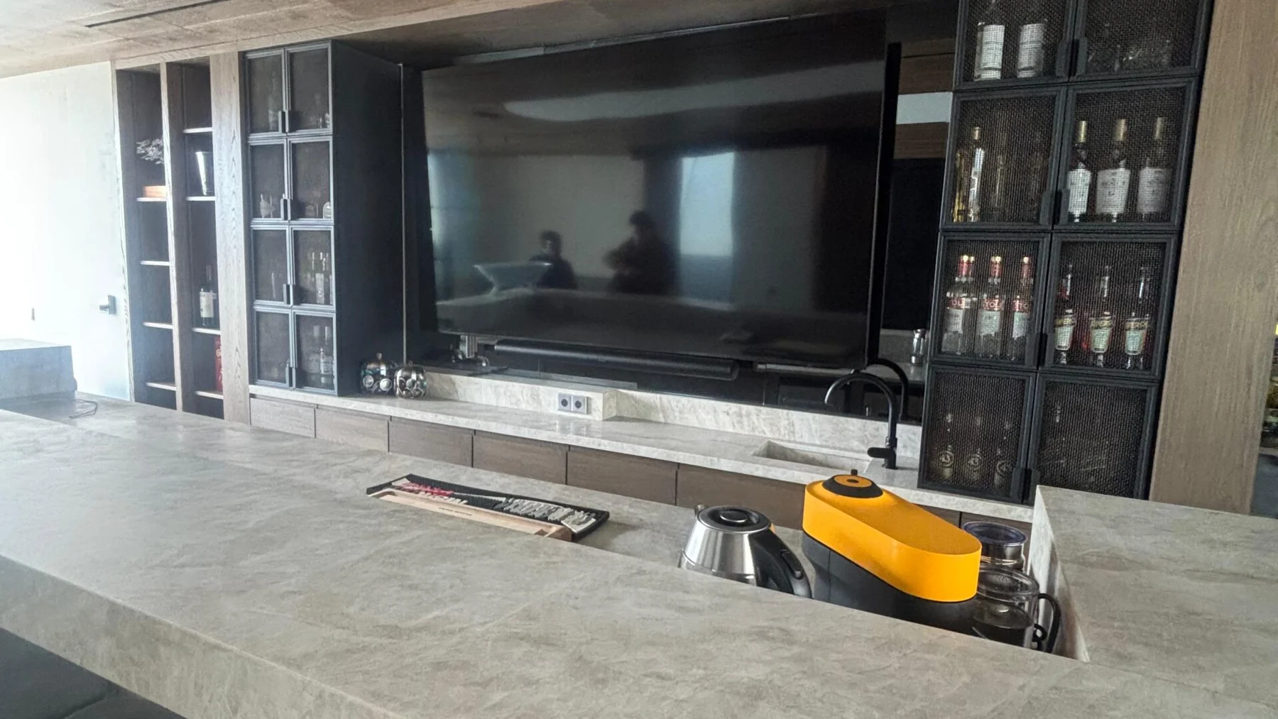 Audio distribuido en diversas zonas con SONOS — 3
