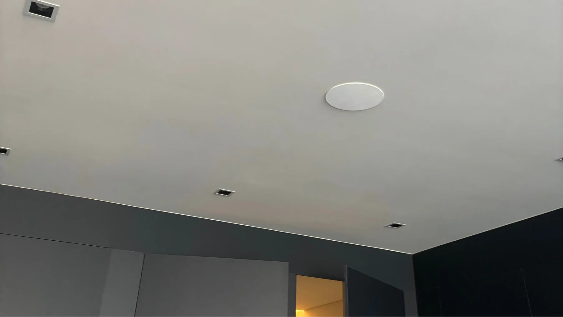 Casa con sistema de audio SONOS — 5
